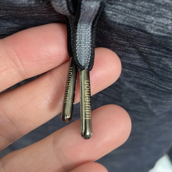 Lululemon Run in the Sun Pullover - Picture 10 of 16